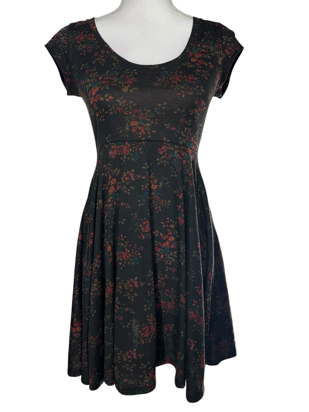 Charlotte Russe / Black Skater Dress / Y2K Dark Floral / Small / Whimsigoth